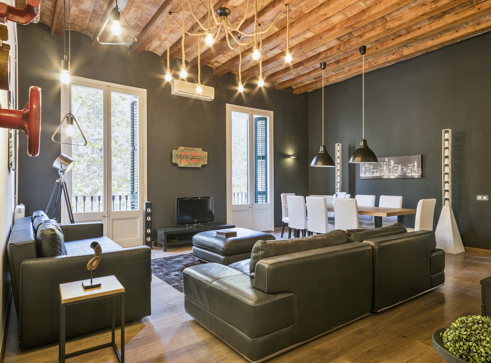 barcelona-midtown_mariscal_E1AC7E25-D51C-EFD2-DC8B-4E4FB77D6829-33
